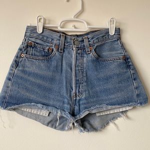 Levi’s 501 Jean Shorts. Size 26